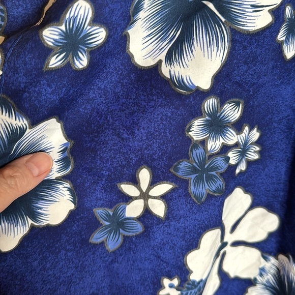 Vintage Reliq Industries Blue Floral Hawaiian Shirt Size Large - Picture 2 of 7